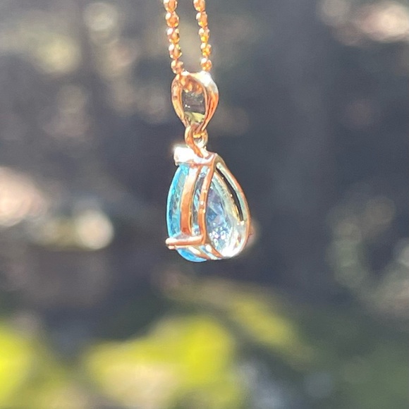 Solid 14k Yellow Gold Pear Cut Swiss Blue Topaz Pendant - Picture 2 of 2